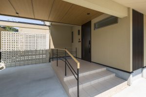 インナーガレージがあると便利！ガレージ空間を作る際のポイントとは