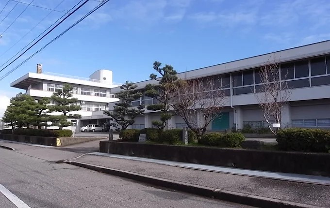東明小学校